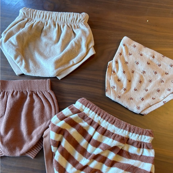 Quincy Mae baby bottoms - Picture 10 of 11